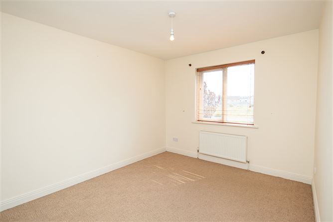 30 The Crescent, Ashfield, Bagenalstown, Carlow