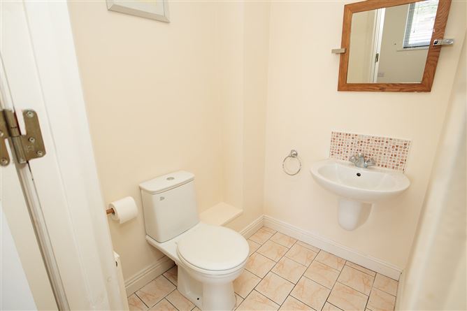 30 The Crescent, Ashfield, Bagenalstown, Carlow