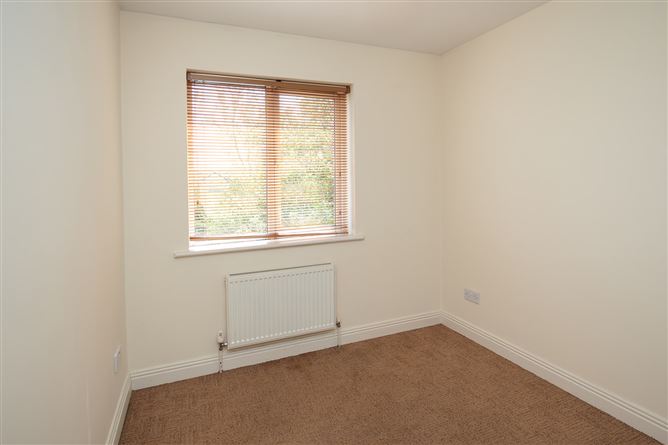 30 The Crescent, Ashfield, Bagenalstown, Carlow