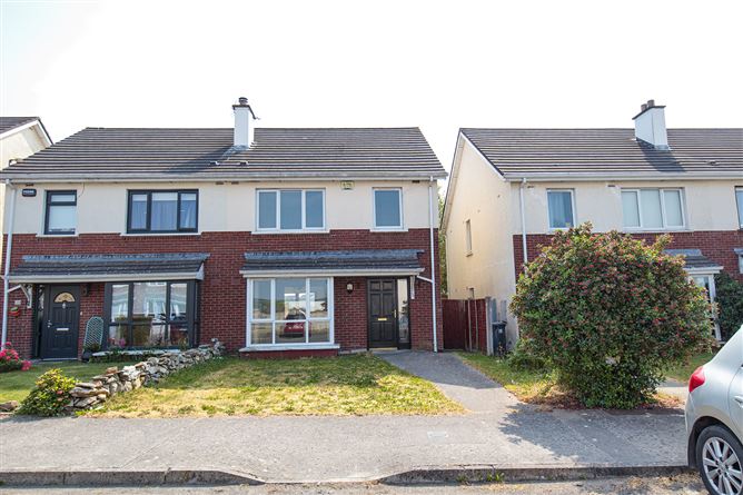 30 The Crescent, Ashfield, Bagenalstown, Carlow
