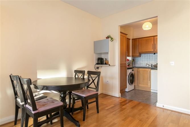 Apt12 House 3, Linden Court, Grove Avenue, Blackrock, Co. Dublin