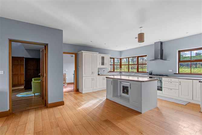 Sandstone Lodge, Derrymeleen, Ballineen, Co. Cork