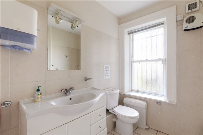 Garden Level, 56 Lansdowne Road, Ballsbridge, Dublin 4