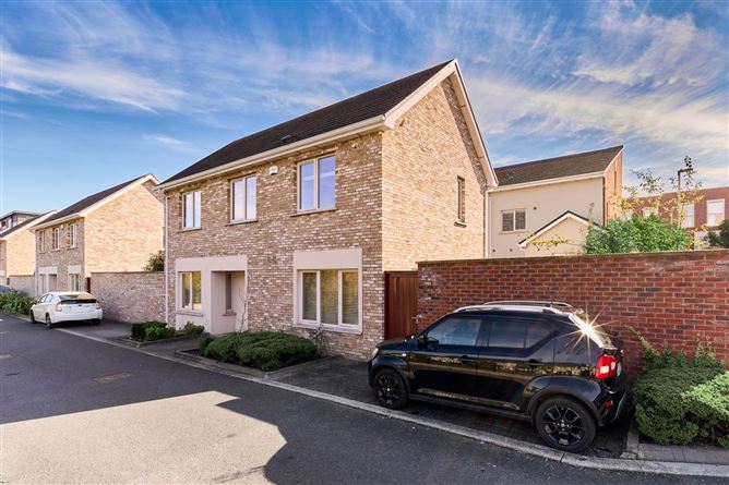 1 Phelan Drive East, Royal Canal Park, Ashtown, Dublin 15, County Dublin