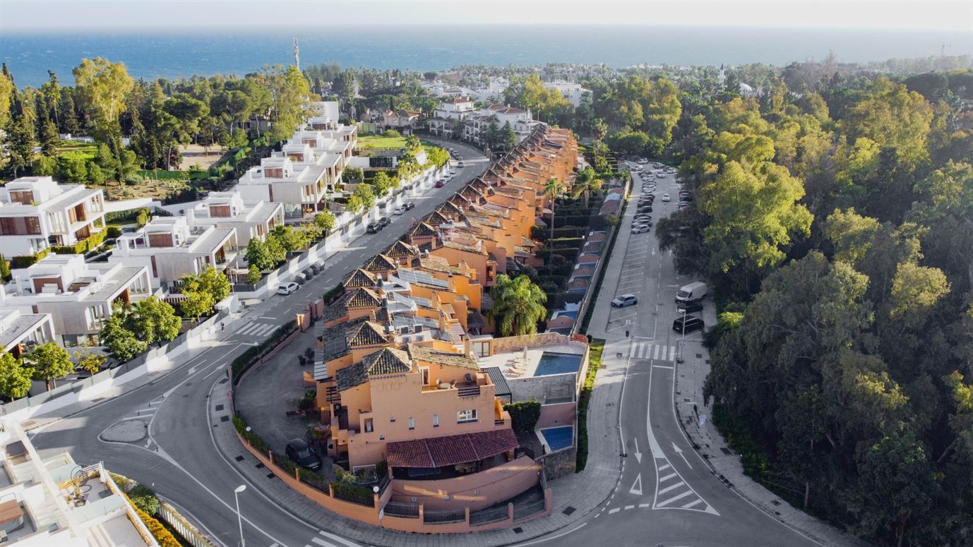Marbella, Marbella Golden Mile, Lomas de Puente Romano, Spain