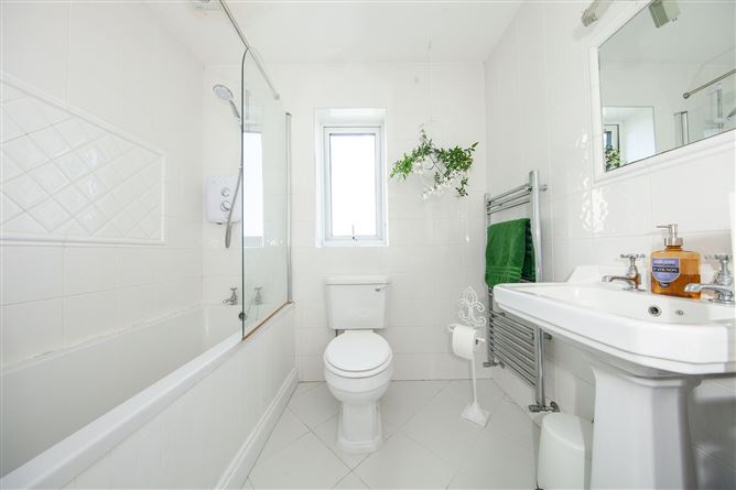 28 Milltown Gate, Blessington, Wicklow