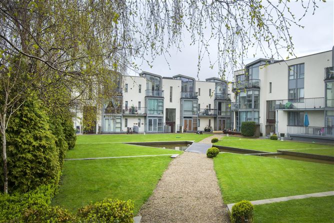 Apartment 50 Eaglewood , Rochestown Avenue, Dun Laoghaire, Dublin