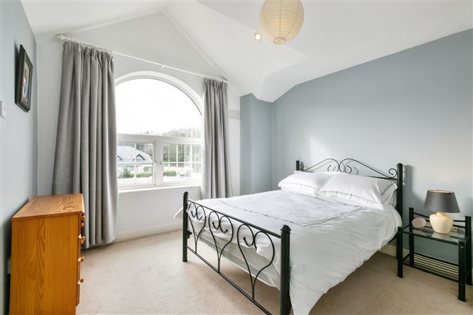 8 Deerpark, Lucan Road, Chapelizod, Dublin 20