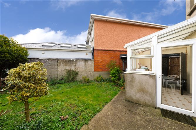 11 INISHMAAN ROAD, Gaeltacht Park, Whitehall,   Dublin 9