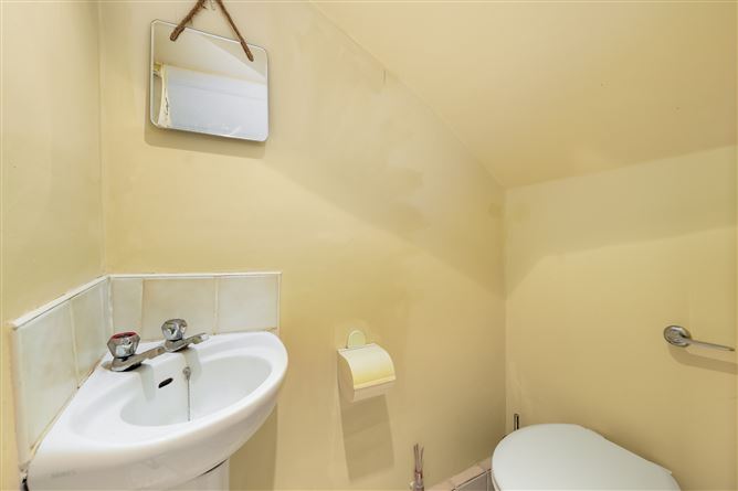 11 INISHMAAN ROAD, Gaeltacht Park, Whitehall,   Dublin 9