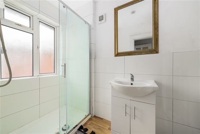 11 INISHMAAN ROAD, Gaeltacht Park, Whitehall,   Dublin 9