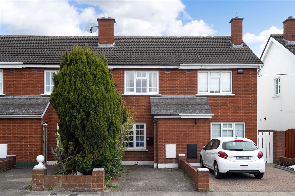 38 Saint Anne's, Kimmage,   Dublin 12