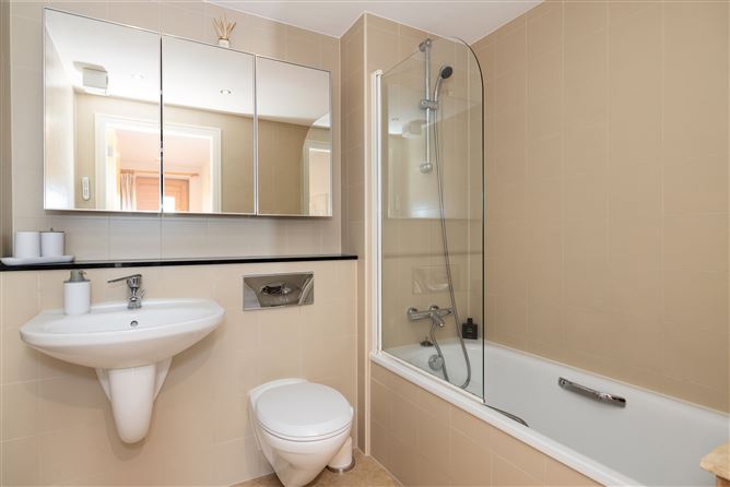 Photo 8 of 10 — Apartment 2, Southmede, Dundrum, Dublin 14
