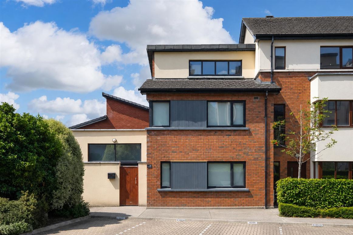 91 The Crescent, Carrickmines Manor, Carrickmines, Dublin 18