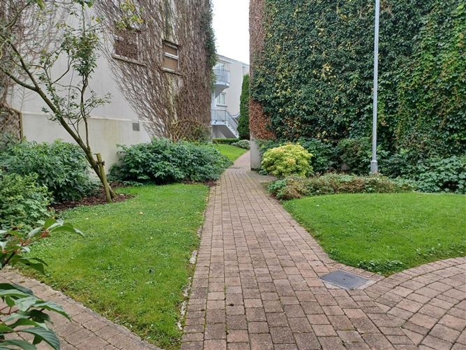 32 Temple Jarlath Court, Tuam, Co. Galway