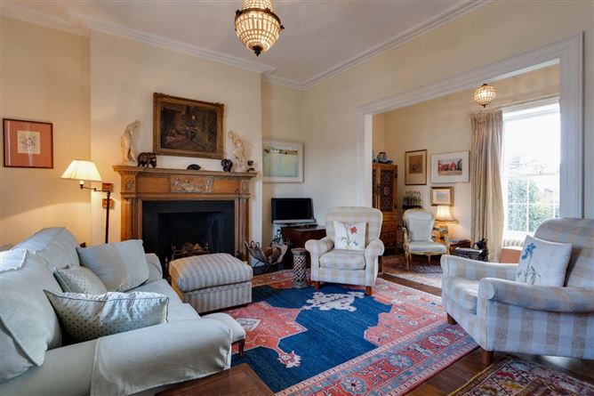3 The Crescent, Monkstown, Co. Dublin