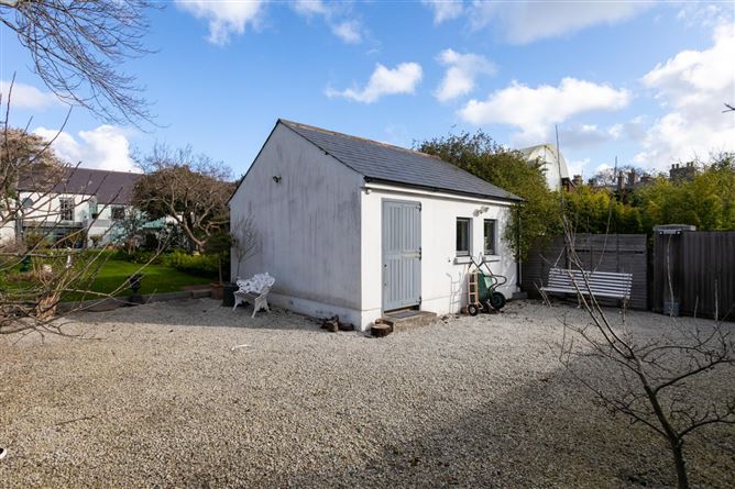 3 The Crescent, Monkstown, Co. Dublin