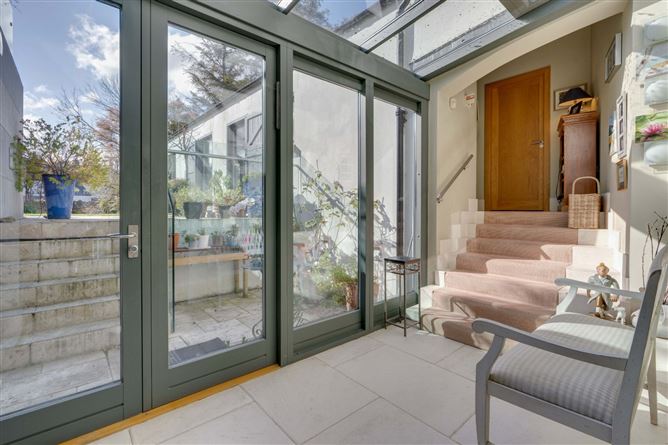 3 The Crescent, Monkstown, Co. Dublin