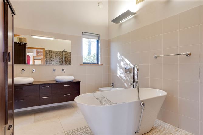 3 The Crescent, Monkstown, Co. Dublin