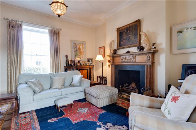3 The Crescent, Monkstown, Co. Dublin