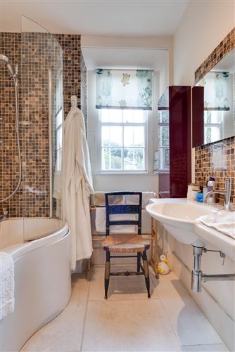 3 The Crescent, Monkstown, Co. Dublin