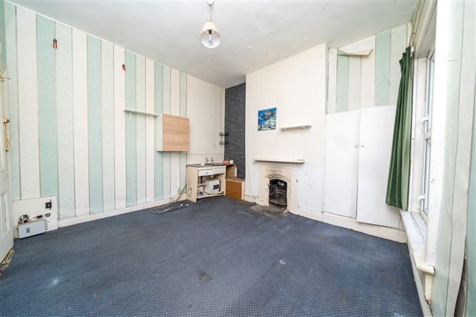374 South Circular Road, Dolphins Barn, Dublin 8