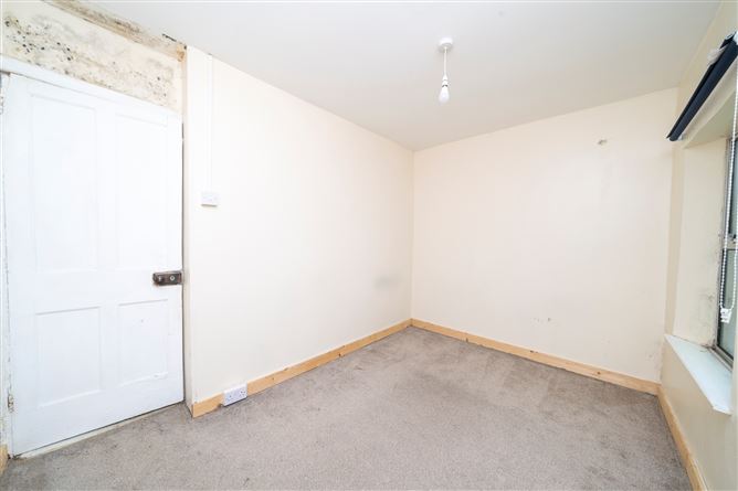 374 South Circular Road, Dolphins Barn, Dublin 8
