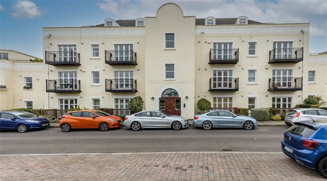 30 Greenview, Seabrook Manor, Portmarnock,   County Dublin