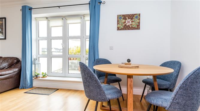 30 Greenview, Seabrook Manor, Portmarnock,   County Dublin
