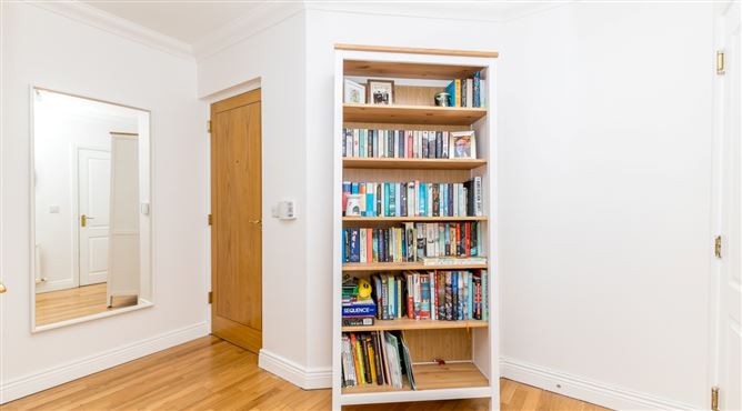 30 Greenview, Seabrook Manor, Portmarnock,   County Dublin