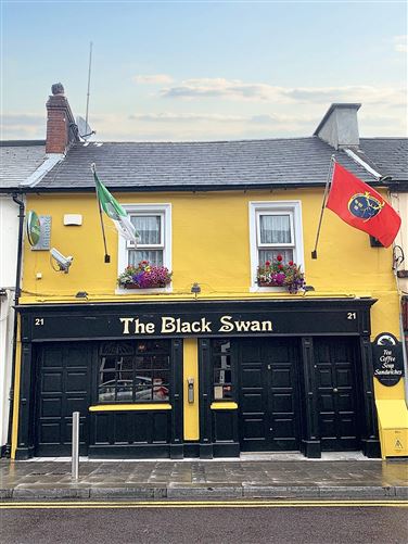 The Black Swan, Davis Street