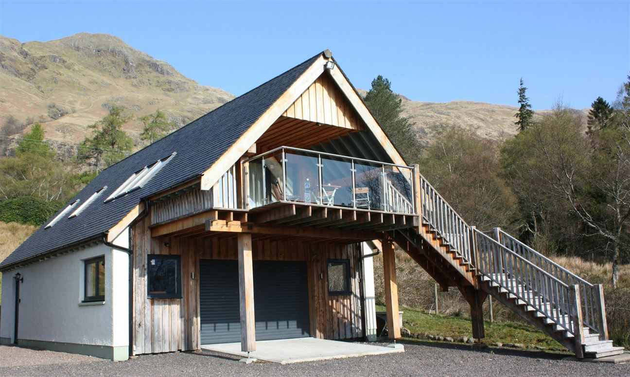 The Lake Life,Clovullin, Highland, Scotland