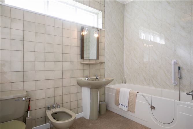 16 Killiney Heath, Killiney, County Dublin