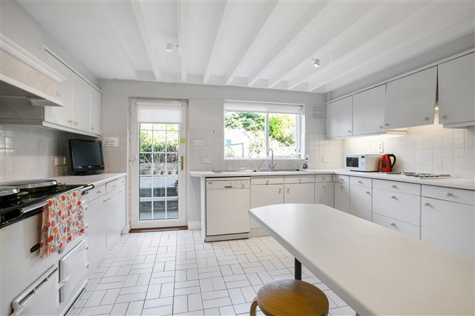 16 Killiney Heath, Killiney, County Dublin