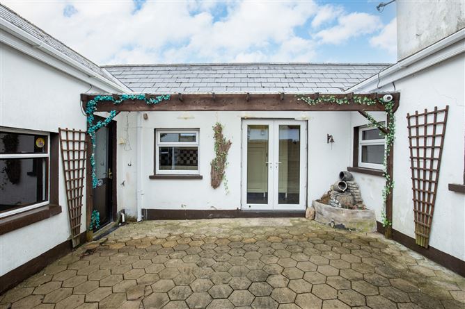13 O'Connell Avenue, St Johns Road, Wexford