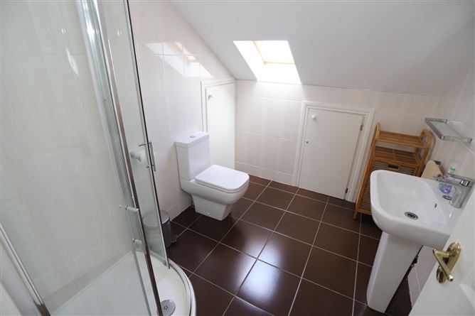 Apartment 2, Radharc Alainn, The Quay, Kinvara, Co. Galway