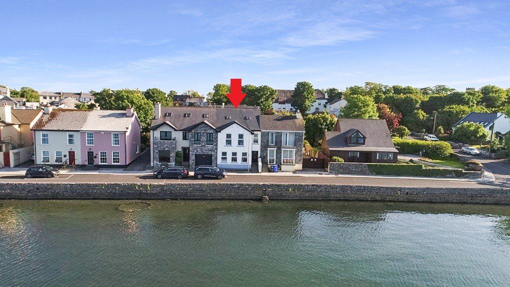 Apartment 2, Radharc Alainn, The Quay, Kinvara, Co. Galway