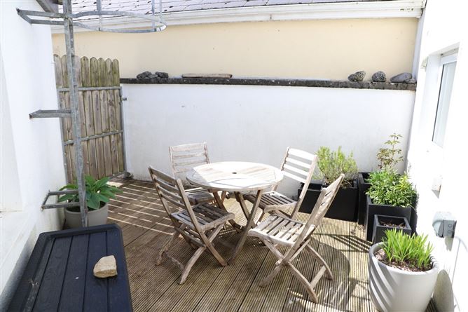 Apartment 2, Radharc Alainn, The Quay, Kinvara, Co. Galway