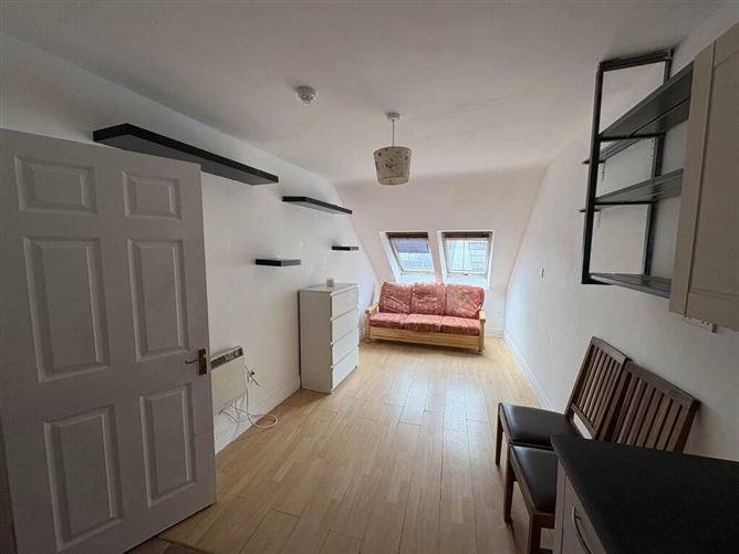 6 The Archway, Maiden Street, Newcastle West, Limerick