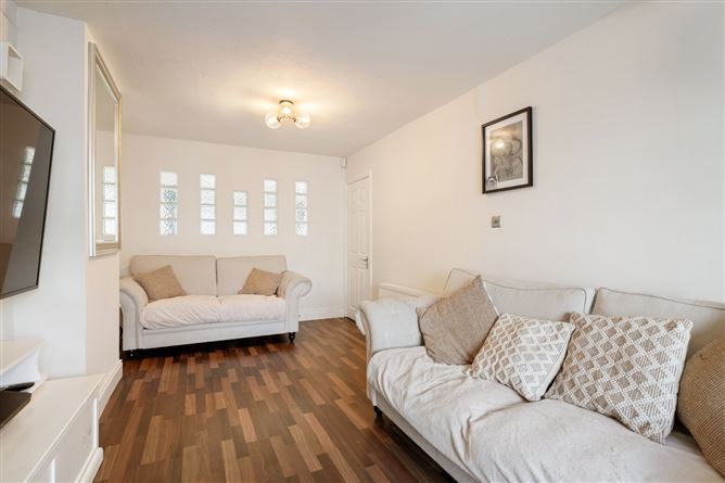 90 Walkinstown Drive, Walkinstown, Dublin 12