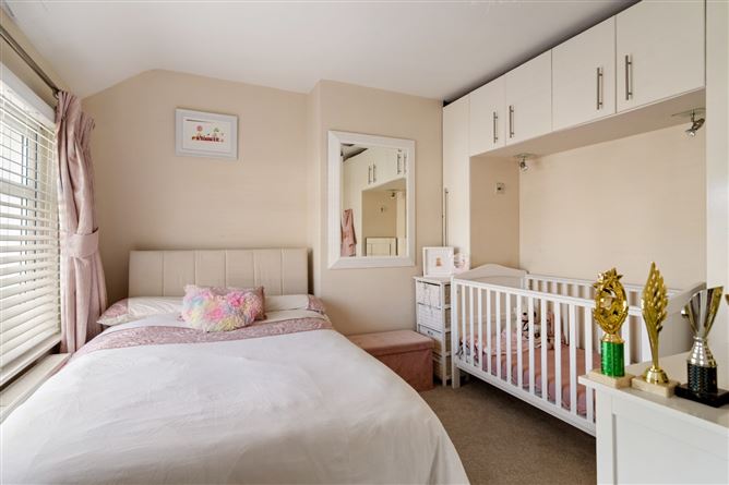 90 Walkinstown Drive, Walkinstown, Dublin 12