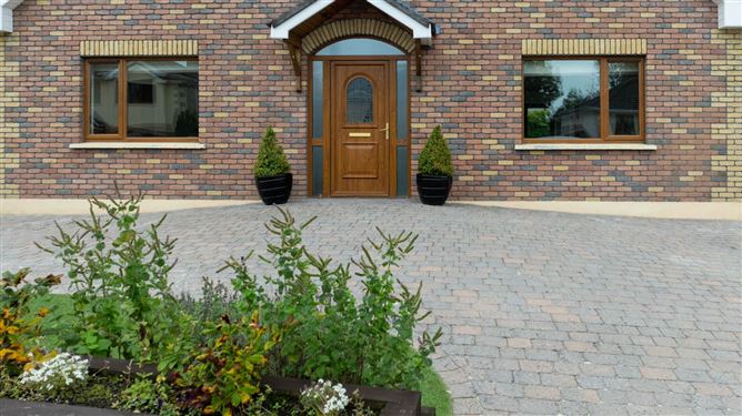 2 Elm Drive, Oldcastle Road, Ballyjamesduff, County Cavan