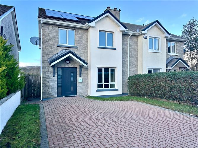 38 Ashbrook, Collooney, Co. Sligo