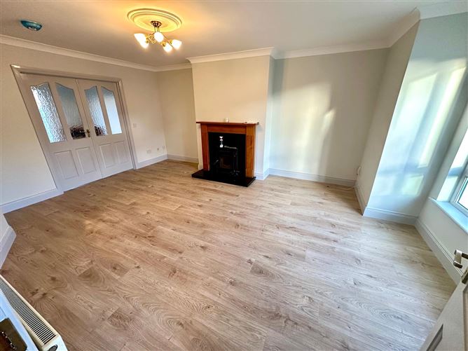 38 Ashbrook, Collooney, Co. Sligo