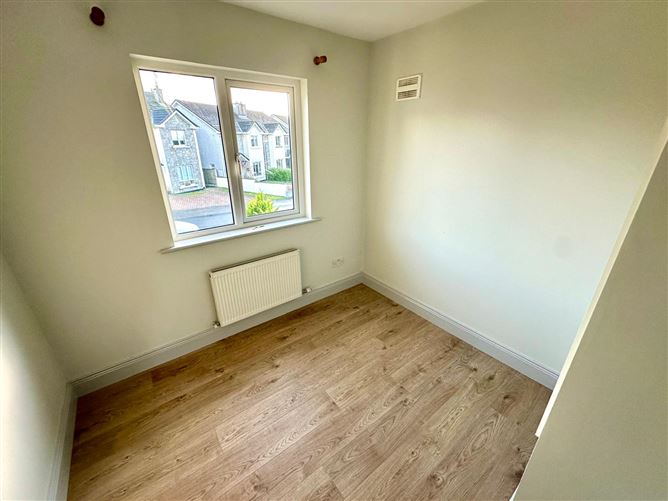 38 Ashbrook, Collooney, Co. Sligo