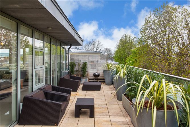 39 Shrewsbury Square, Ballsbridge, Dublin 4