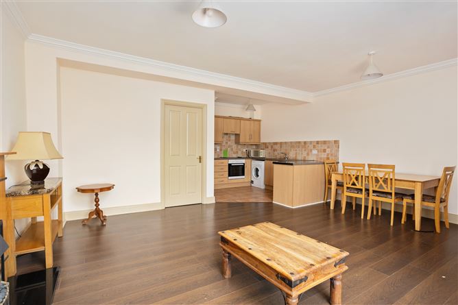 2G Clonmullen Hall, Edenderry, Offaly