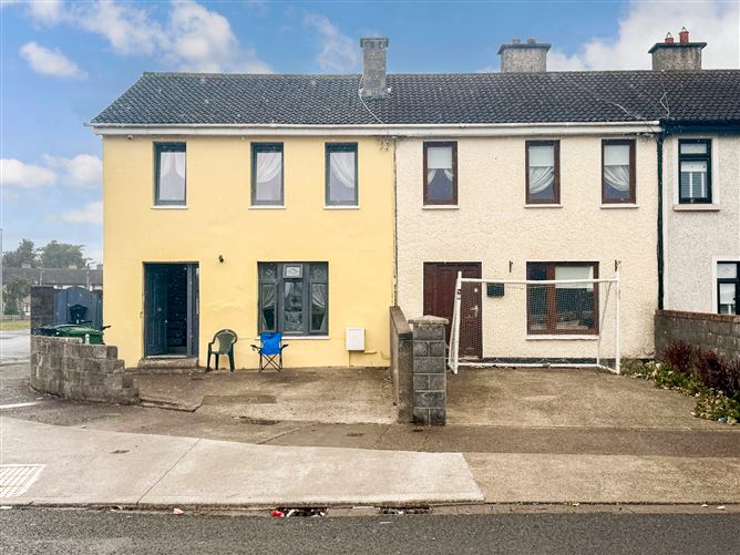 Photo 2 of 20 — 1 and 1A Shancastle Close, Dublin 22, Clondalkin