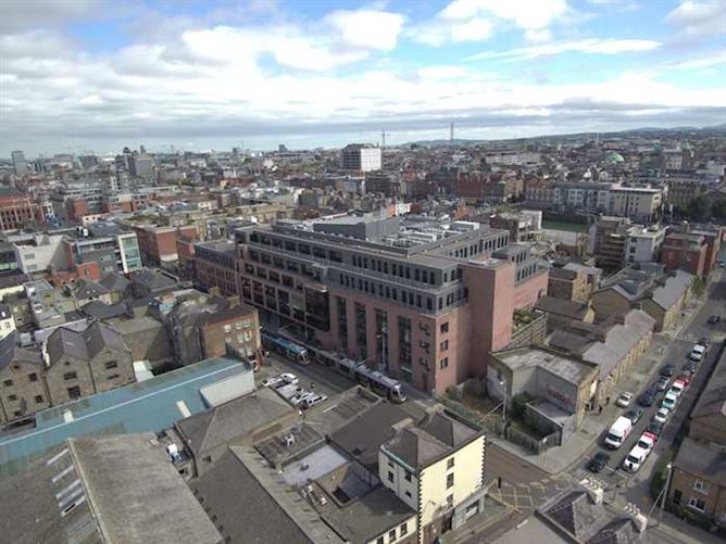 https://photos-a.propertyimages.ie/media/4/0/1/4470104/e1eecd32-025d-43ef-a932-9d082ffa0265_l.jpg