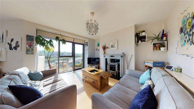 Apt, 32 West Courtyard, Tullyvale, Cabinteely, Dublin 18